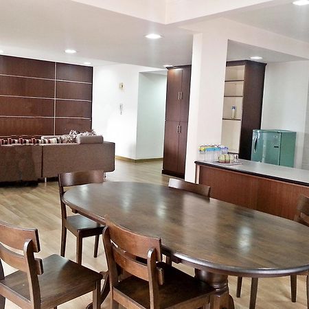 Kk Waterfront Suites At Marina Court コタキナバル エクステリア 写真
